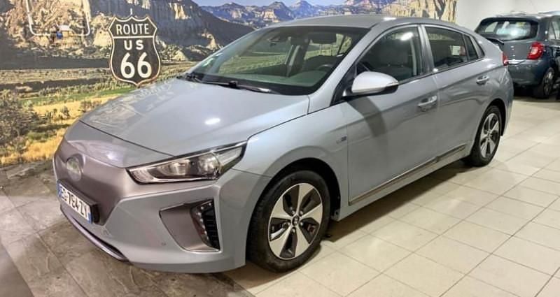 Gris Utilisé 2016 Hyundai Ioniq Berline | 7 990 € (Super prix) - Image 1/4