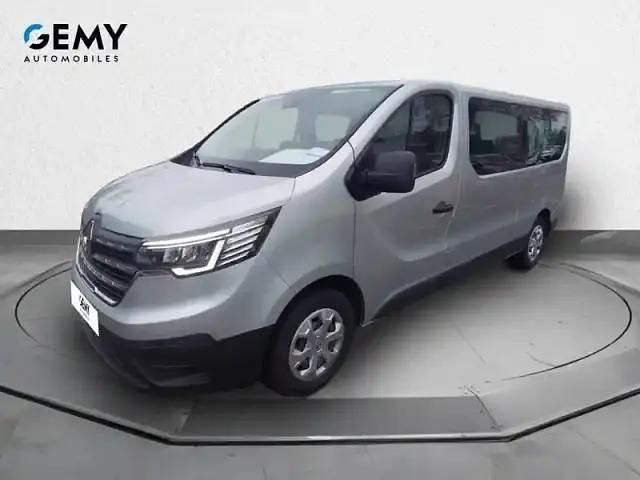 Gris Occasion 2022 Renault Trafic Monospace | 27 980 € (Prix assez cher) - Image 1/4