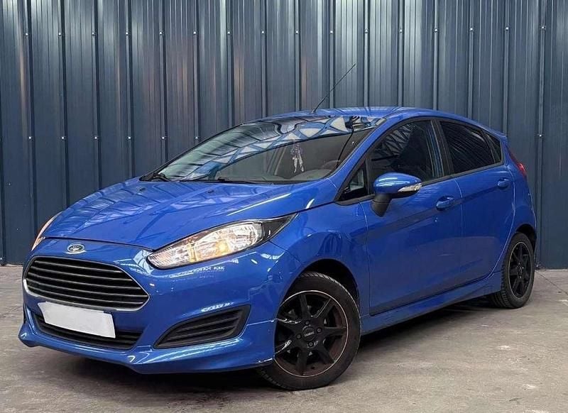 Occasion Ford Fiesta Ambiente 61 ch (44 kW) 2013 Bleu Citadine