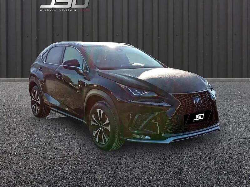 Noir Utilisé 2019 Lexus NX300h Executive Line SUV | 30 990 € (Prix juste) - Image 1/4