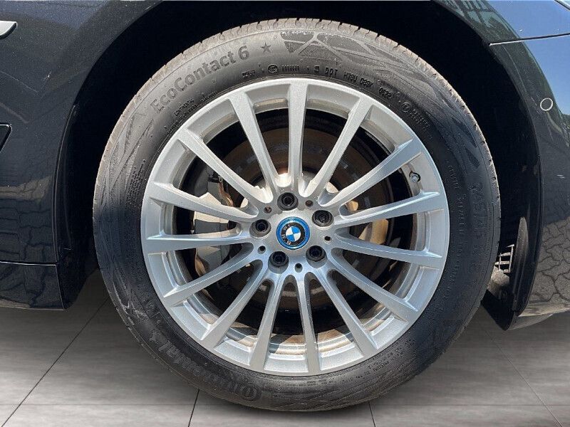 Utilisé 2022 BMW 530e Sport Line Berline | 41 400 € (Prix juste) - Image 1/4