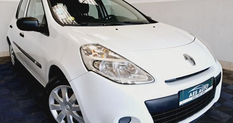 Occasion 2012 Renault Clio III Business Citadine | 4 990 € (Prix juste) - Image 1/4