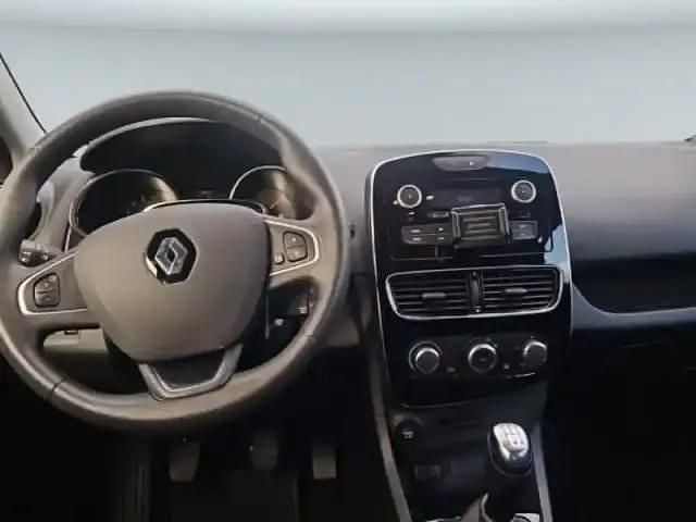 Occasion Renault Clio IV 2019 Rouge flamme Berline