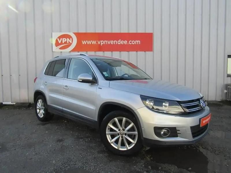 Blanc Utilisé 2016 VW Tiguan LOUNGE SUV | 13 990 € - Image 1/4