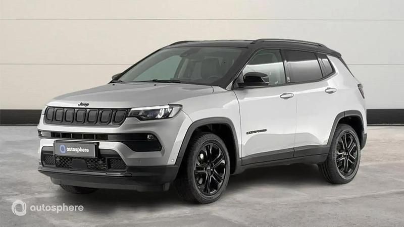 Gris Utilisé 2022 Jeep Compass Night Eagle SUV | 24 999 € (Prix assez cher) - Image 1/4