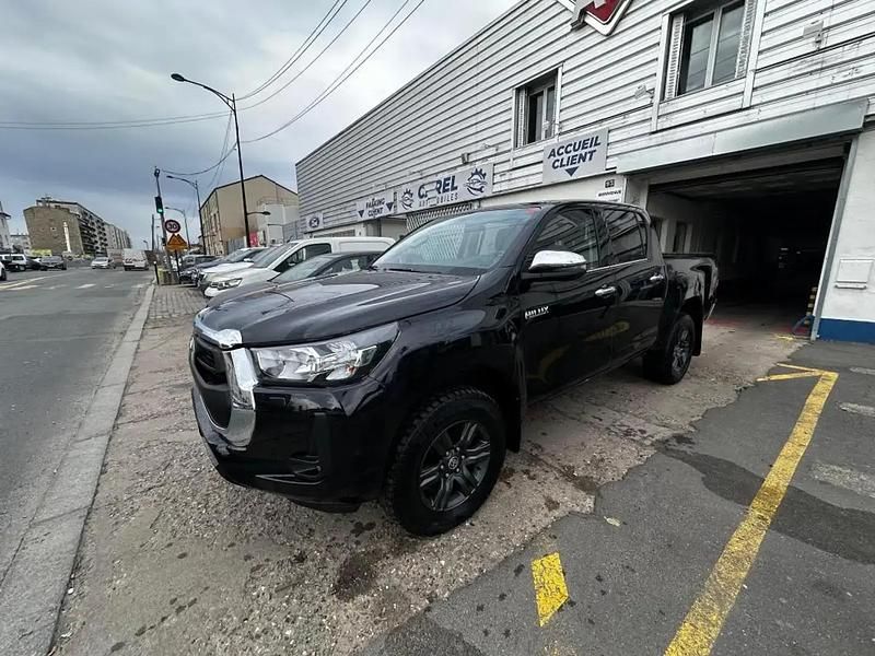 Occasion Toyota HiLux 150 ch (110 kW) 2024 Noir Pick-up