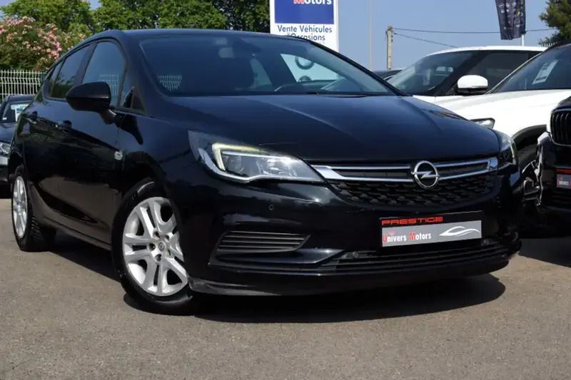 Utilisé 2016 Opel Astra Business Edition Berline | 9 900 € - Image 1/4
