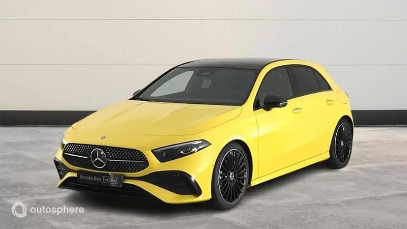 Jaune Utilisé 2023 Mercedes A200 AMG line Berline | 34 989 € (Prix juste) - Image 1/4