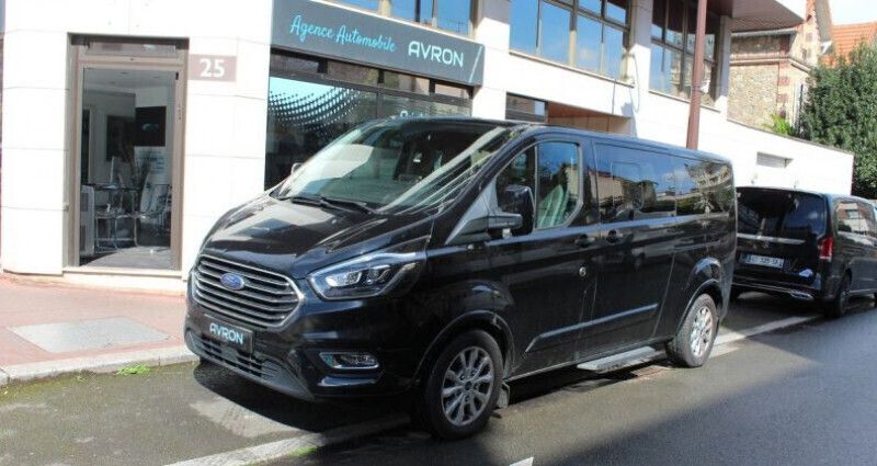 Utilisé 2018 Ford Tourneo Titanium Van | 19 990 € - Image 1/4