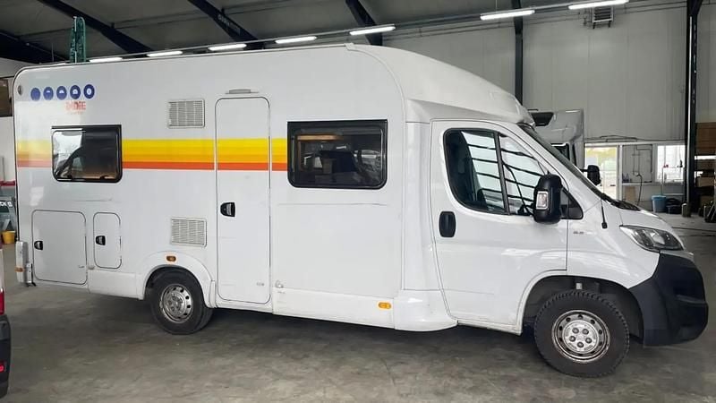 Beige Utilisé 2020 Fiat Ducato Van | 39 466 € - Image 1/4