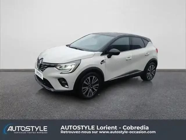 Blanc nacre/gris highland Occasion 2020 Renault Captur Initiale Paris SUV | 17 390 € (Bon prix) - Image 1/4