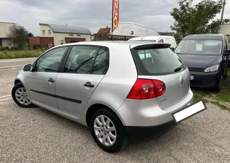 Occasion 2005 VW Golf Berline | 2 000 € (Prix juste) - Image 1/4