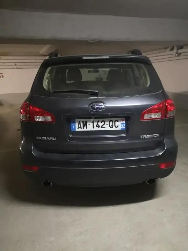 Gris Utilisé 2010 Subaru Tribeca SUV | 15 000 € - Image 1/4