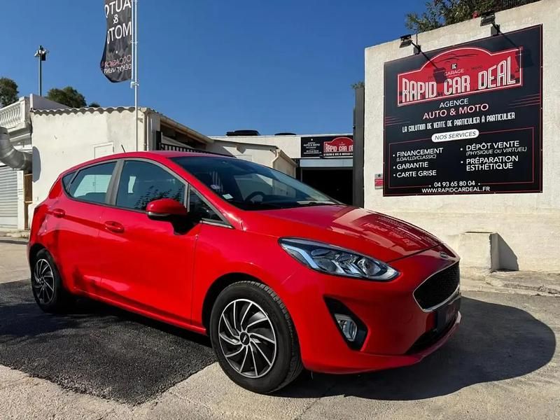Rouge Utilisé 2017 Ford Fiesta Trend Citadine | 7 990 € (Prix juste) - Image 1/4