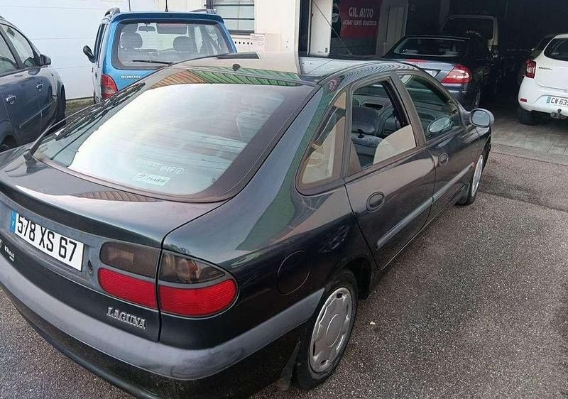 Occasion Renault Laguna 101 ch (74 kW) 1997 Gris Berline