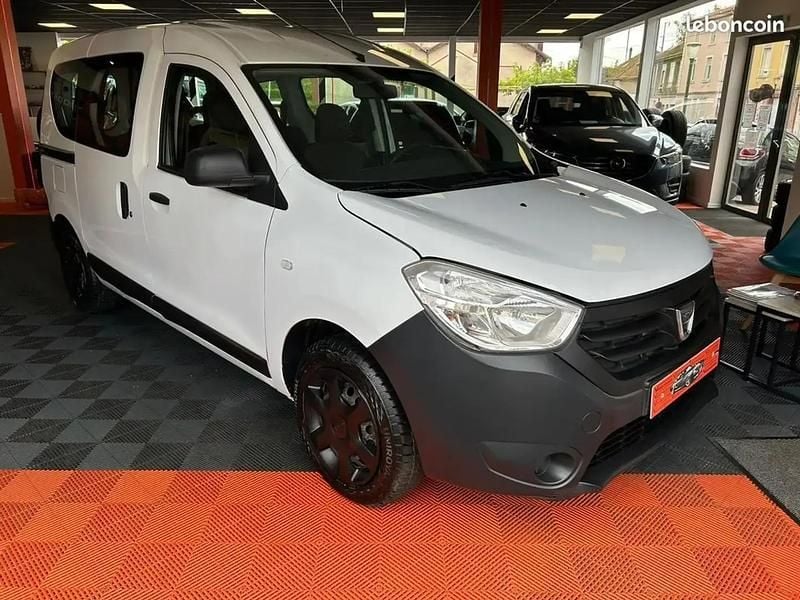Utilisé 2013 Dacia Dokker Van | 7 490 € - Image 1/4