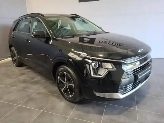 Noir Occasion 2024 Kia Niro Active SUV | 24 990 € (Prix juste) - Image 1/4