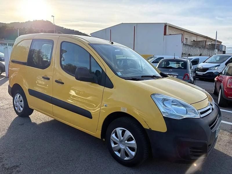 Occasion Citroën Berlingo Comfort 75 ch (55 kW) 2017 Jaune Monospace
