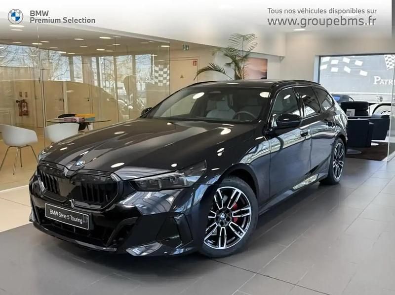 Noir Utilisé 2025 BMW 520 M Sport Break | 77 900 € - Image 1/4