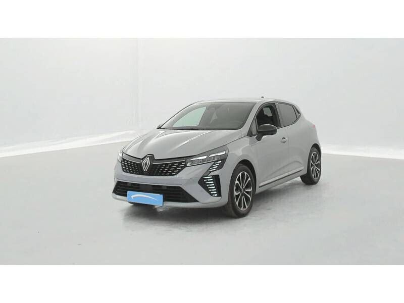 Utilisé 2024 Renault Clio V Techno Citadine | 21 470 € (Prix assez cher) - Image 1/4