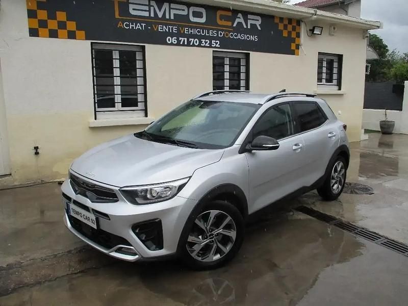 Gris Utilisé 2022 Kia Stonic GT-Line SUV | 12 490 € (Bon prix) - Image 1/4