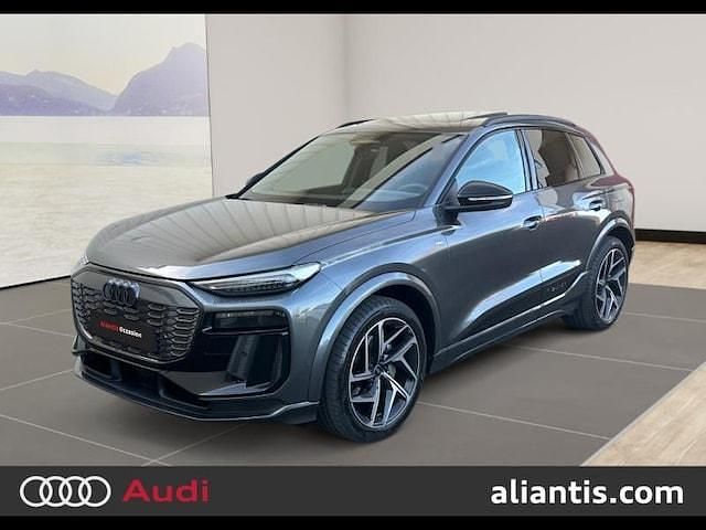 Gris daytona nacré Occasion 2025 Audi Q6 e-tron Performance SUV | 86 980 € - Image 1/4