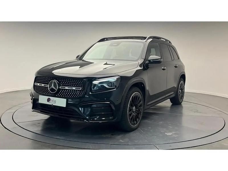 Utilisé 2024 Mercedes GLB200 AMG line SUV | 48 490 € (Prix cher) - Image 1/4