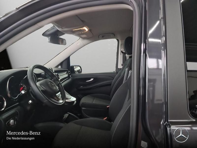 Utilisé 2022 Mercedes V220 Monospace | 49 600 € - Image 1/4
