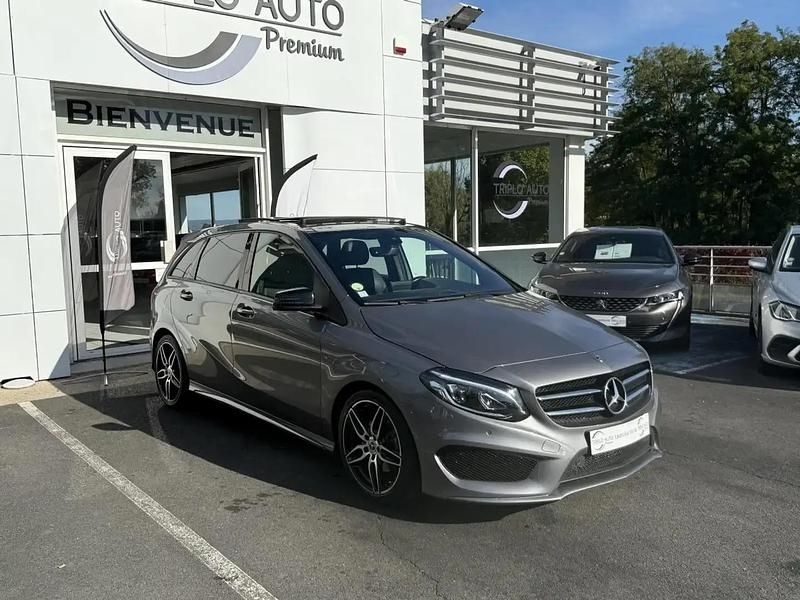 Gris Utilisé 2017 Mercedes B200 Monospace | 17 990 € (Prix juste) - Image 1/4