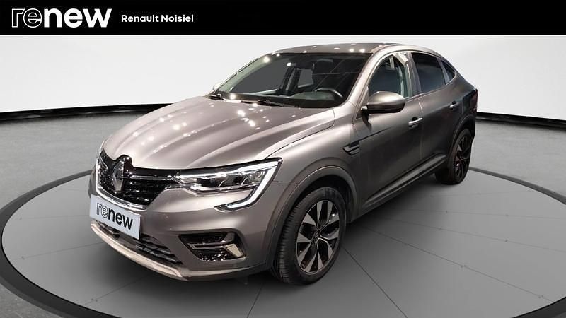 Gris Utilisé 2023 Renault Arkana Evolution SUV | 20 490 € (Prix juste) - Image 1/4