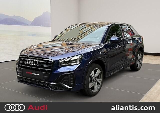 Bleu navarre métallisé Utilisé 2022 Audi Q2 S-Line SUV | 26 900 € (Prix juste) - Image 1/4