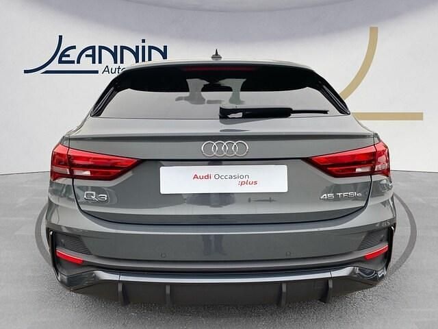 Occasion Audi Q3 Sportback Design 150 ch (110 kW) 2024 Gris nano métallisé SUV