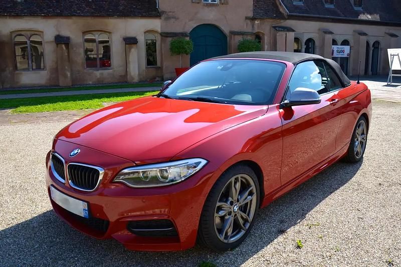 Rouge Utilisé 2016 BMW M235 Sport Line Cabriolet | 24 000 € (Prix juste) - Image 1/4
