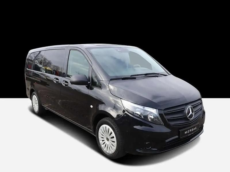 Noir Utilisé 2023 Mercedes Vito Monospace | 44 102 € (Prix cher) - Image 1/4