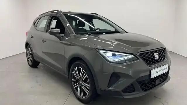 Gris Occasion 2022 Seat Arona SUV | 16 995 € (Bon prix) - Image 1/4