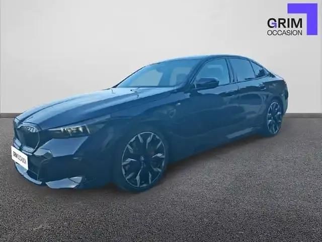 Bleu Occasion 2025 BMW 550e Comfort Edition Berline | 76 900 € - Image 1/4