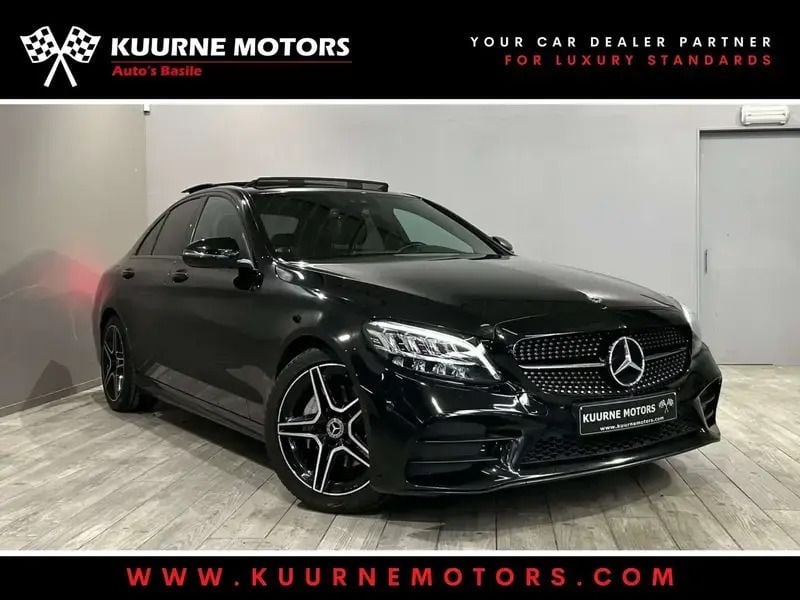 Noir Utilisé 2019 Mercedes C200 AMG line Berline | 21 900 € (Prix juste) - Image 1/4