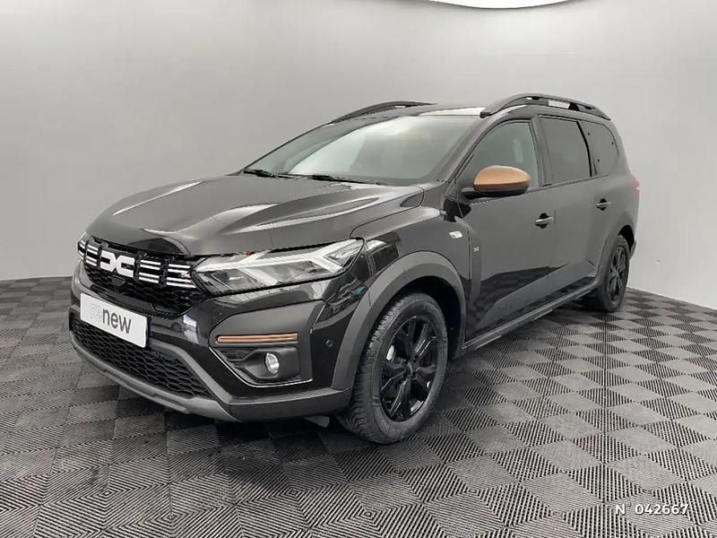 Noir Utilisé 2025 Dacia Jogger Extreme Monospace | 26 490 € - Image 1/4