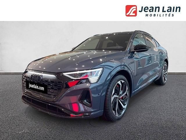 Bleu plasma métallisé Utilisé 2024 Audi Q8 Sportback e-tron Advanced SUV | 75 107 € (Prix assez cher) - Image 1/4
