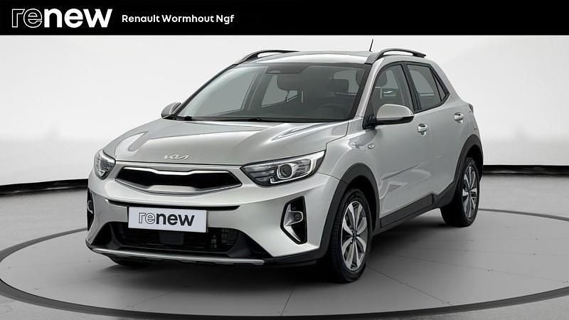 Gris Utilisé 2022 Kia Stonic Active SUV | 17 499 € (Prix juste) - Image 1/4