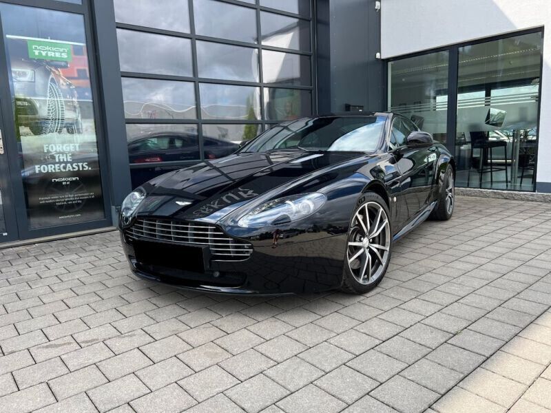 Utilisé 2010 Aston Martin V8 Vantage Coupé | 73 300 € (Prix cher) - Image 1/4