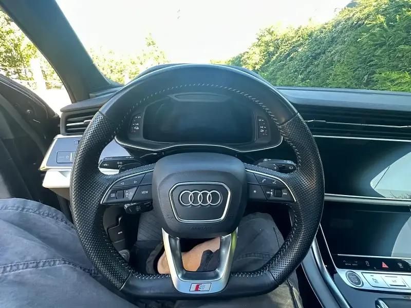 Utilisé 2021 Audi Q7 Competition SUV | 55 700 € (Prix juste) - Image 1/4