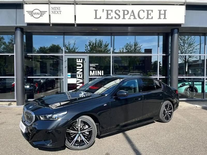 Noir Occasion 2025 BMW i5 M Sport Berline | 63 990 € (Prix juste) - Image 1/4