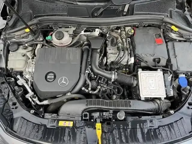 Occasion Mercedes GLA250 Business 2022 Gris montagne métallisé SUV