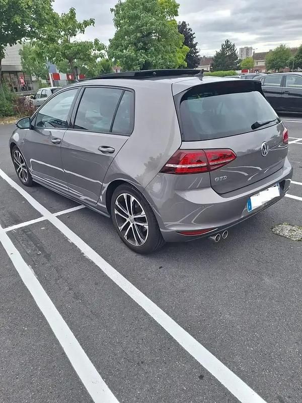 Utilisé 2015 VW Golf VII GTD Berline | 13 490 € (Prix juste) - Image 1/4