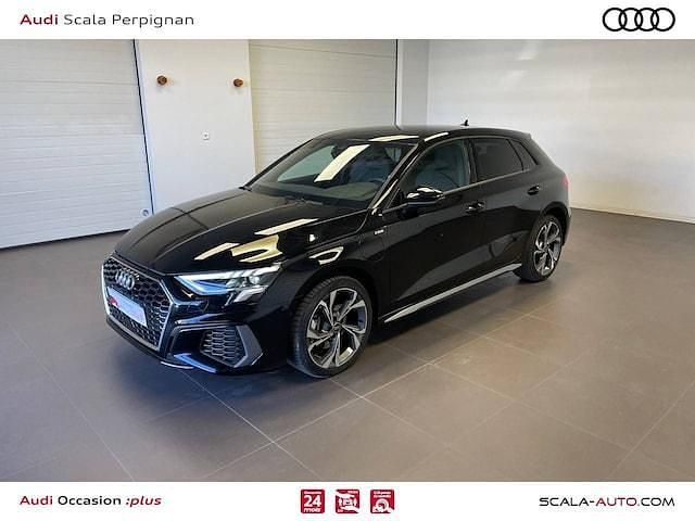 Noir mythe métallisé Utilisé 2024 Audi A3 Sportback e-tron S-Line Citadine | 36 990 € (Prix juste) - Image 1/4