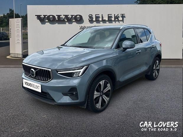 Gris Utilisé 2022 Volvo XC40 SUV | 34 990 € (Prix juste) - Image 1/4