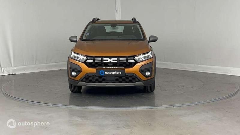 Occasion Dacia Sandero Comfort 102 ch (75 kW) 2023 Orange Berline