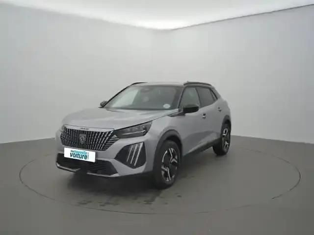 Gris artense Nouvelle 2025 Peugeot 2008 SUV | 27 890 € (Prix juste) - Image 1/4