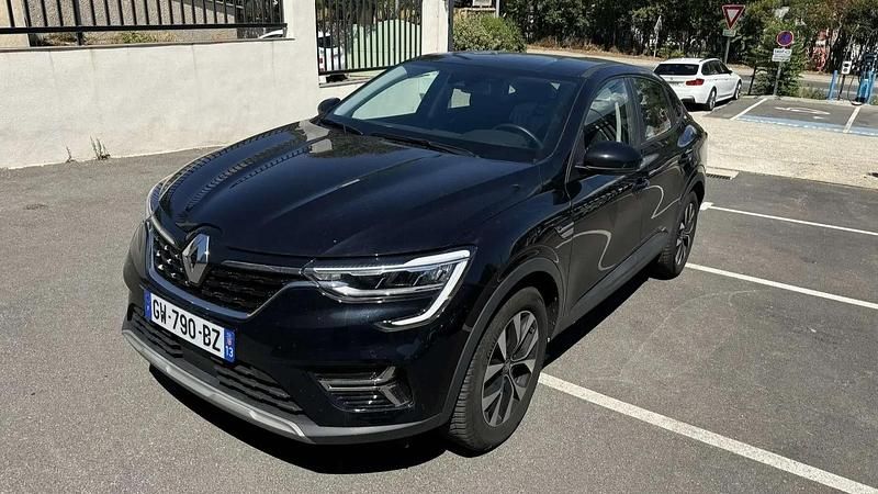 Noir Utilisé 2024 Renault Arkana SUV | 23 990 € - Image 1/3